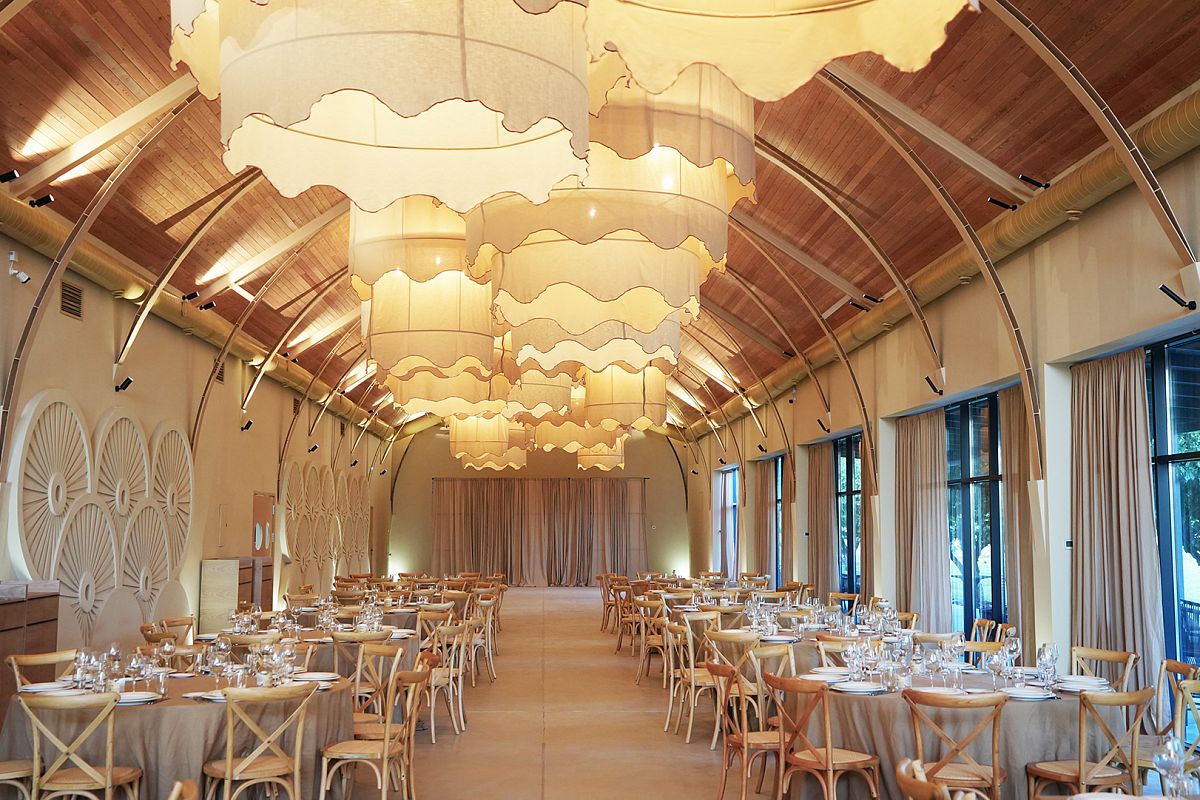 Зал Art Village Hall